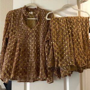 Boho Mustard Pintuck Floral Tunic Top